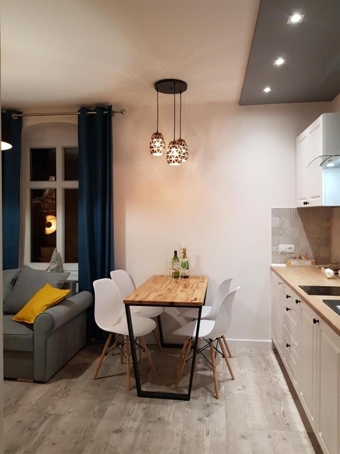 Apartament Przy Placu Piastowskim Еленя-Гура Экстерьер фото