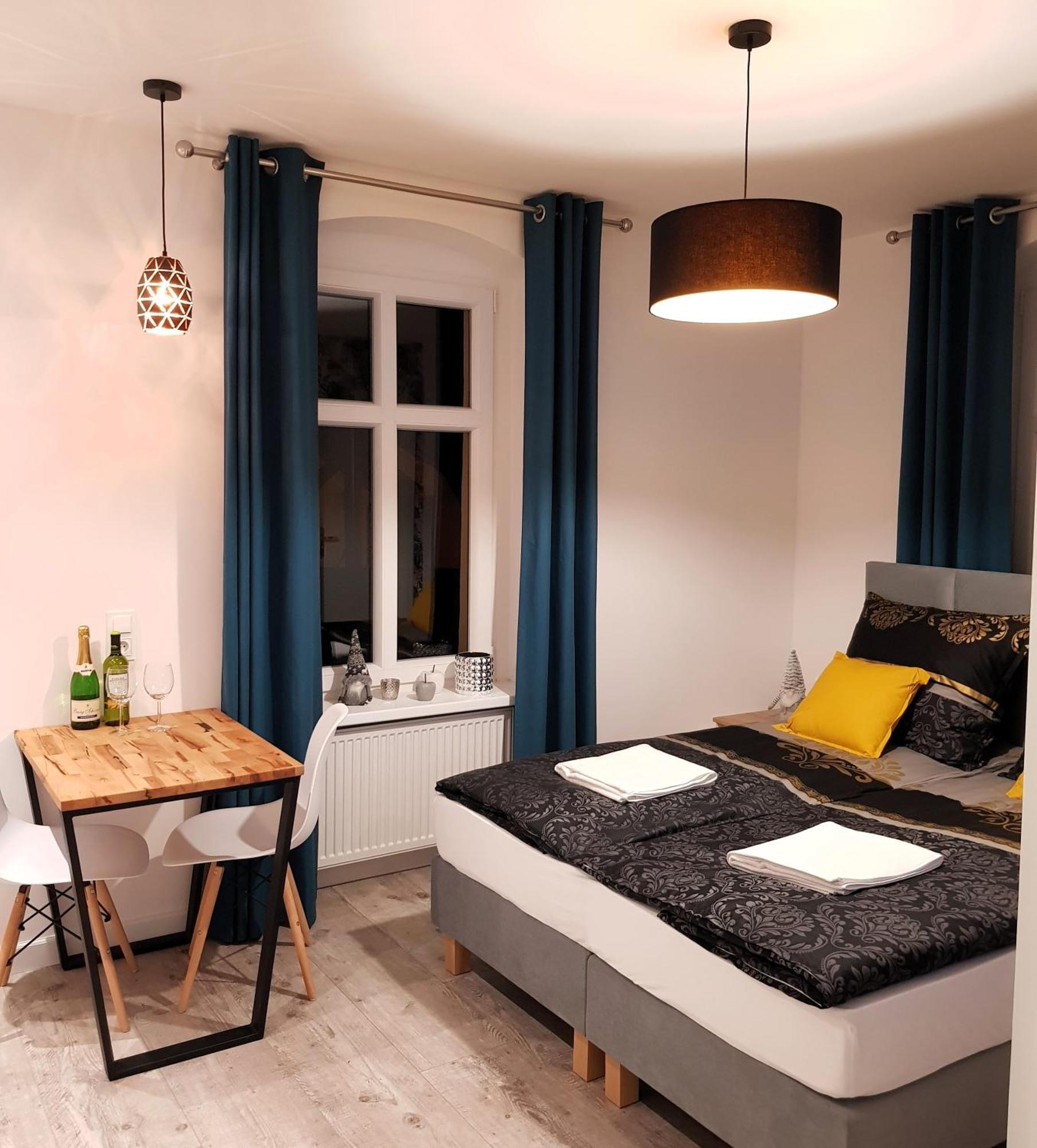 Apartament Przy Placu Piastowskim Еленя-Гура Номер фото